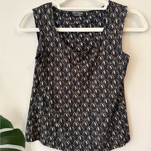 Sleeveless Black & Tan Geometric Print Top